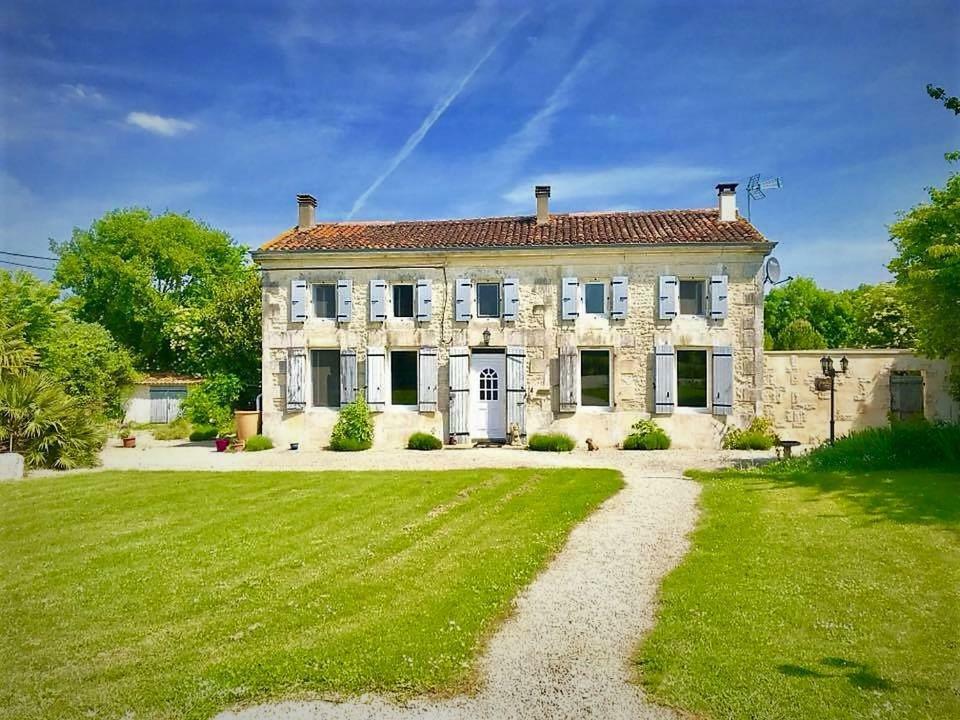 Maison Lavande Bed & Breakfast Saint-Jean-d'Angely Ngoại thất bức ảnh